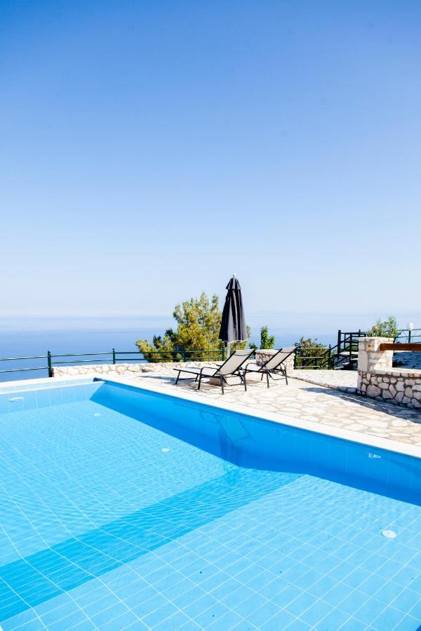 Villa Skyfall กาลามิตซี ภายนอก รูปภาพ