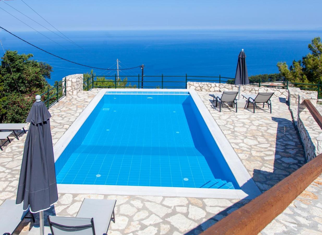 Villa Skyfall กาลามิตซี ภายนอก รูปภาพ