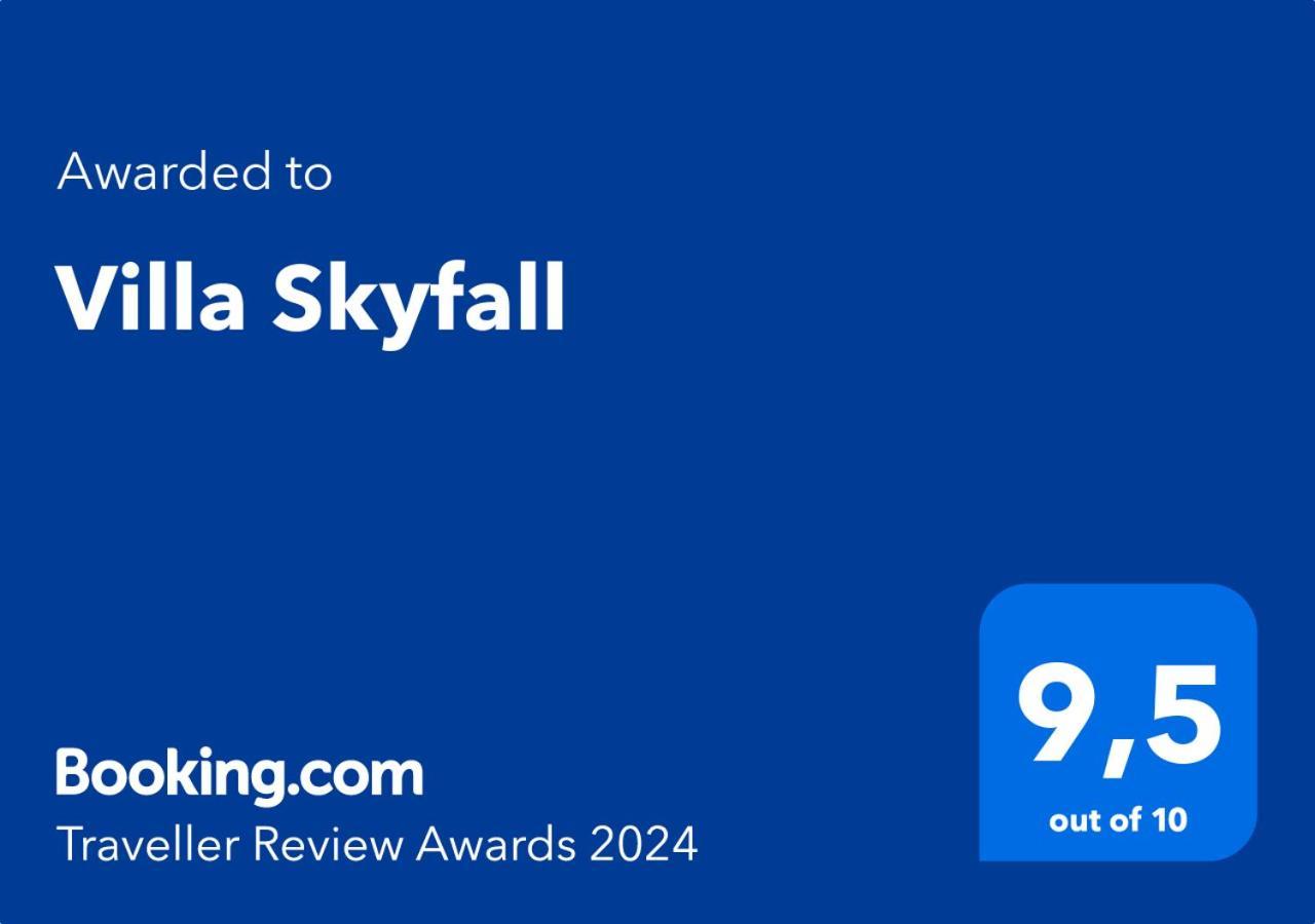 Villa Skyfall กาลามิตซี ภายนอก รูปภาพ